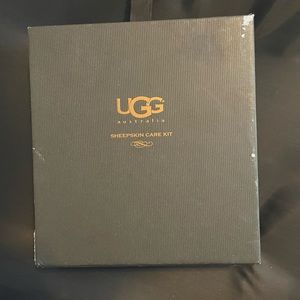 UGG sheepskin care set